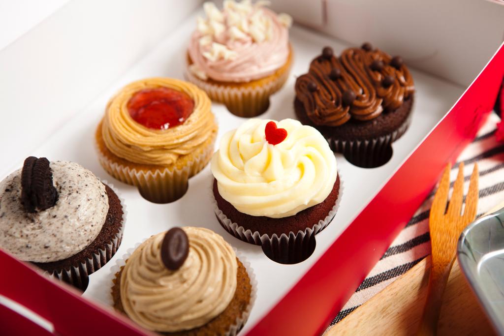 Family Set (6pcs) - 1 to 15 Feb